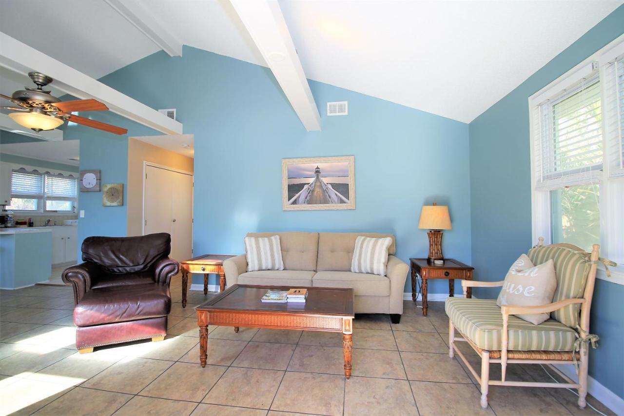 Salty Shack Unit C - Salty Shack - Dog Friendly Home - Across From The Beach - Central Location! 富丽海滩 外观 照片